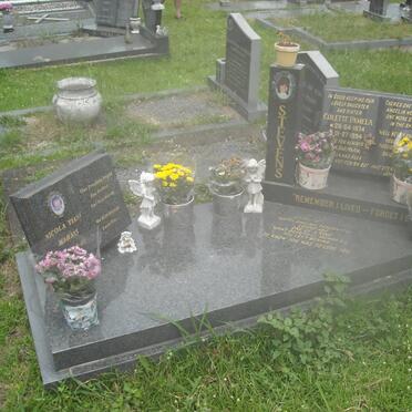 STEVENS Colette Pamela 1974-1994 :: MARAIS Nicola Tiana -2006