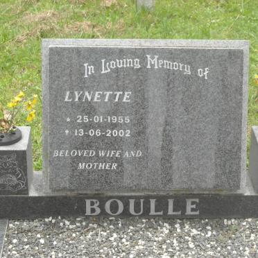 BOULLE Lynette 1955-2002
