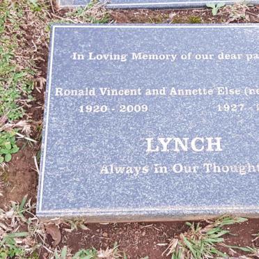 LYNCH Ronald Vincent 1920-2009 &amp; Annette Else CARTE 1927-2006