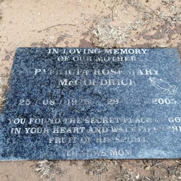CRITCHLOW Cicely 1905-1975 :: McGOLDRICK Patricia Rosemary 1928-2005