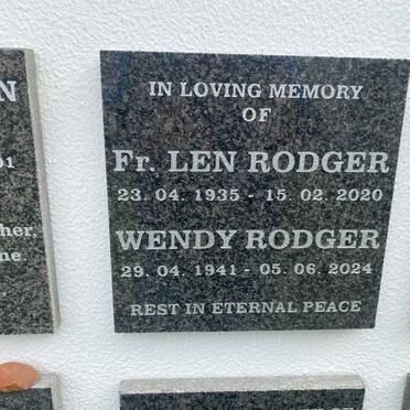 RODGER Len 1935-2020 & Wendy 1941-2024
