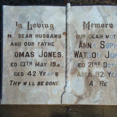 JONES Thomas -1933 &amp; Anna Sophia WATSON -1973