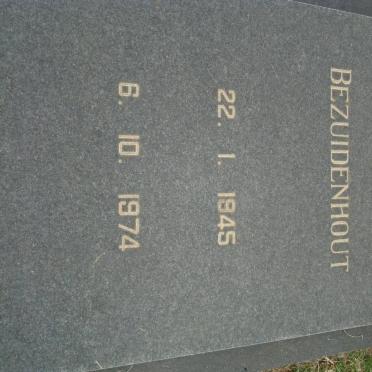 BEZUIDENHOUT Pieter Johannes 1945-1974