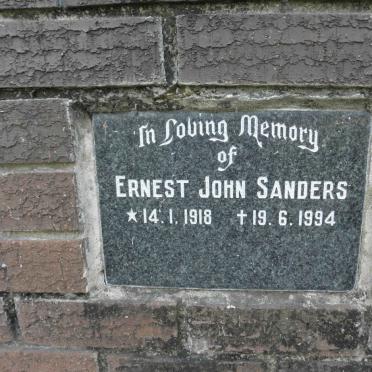 SANDERS Ernest John 1918-1994