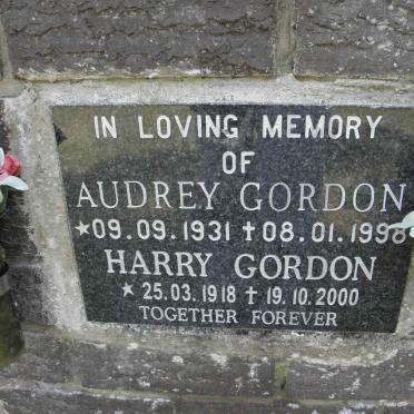 GORDON Harry 1918-2000 &amp; Audrey 1931-1998