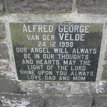 VELDE Alfred George, van der -1998