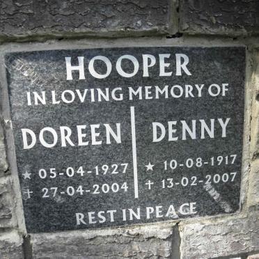 HOOPER Denny 1917-2007 &amp; Doreen 1927-2004