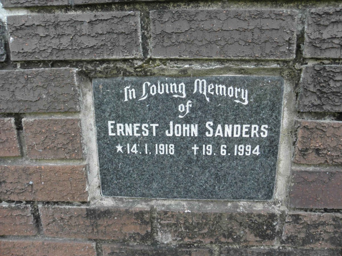 SANDERS Ernest John 1918-1994