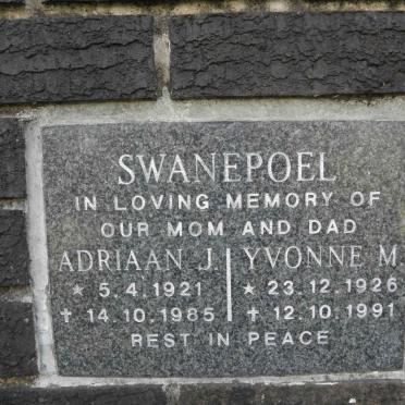 SWANEPOEL Adriaan J. 1921-1985 &amp; Yvonne M. 1926-1991