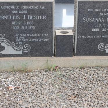 BESTER Cornelius J. 1899-1970 &amp; Susanna C. 1904-1962