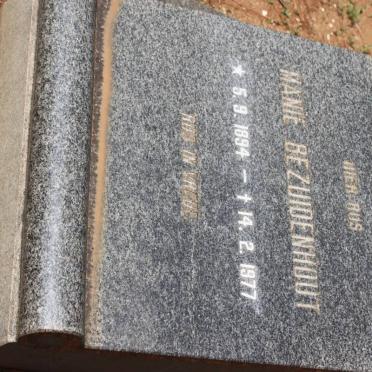 BEZUIDENHOUT Manie 1894-1977