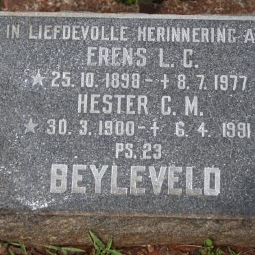 BEYLEVELD Erens L.C. 1898-1977 &amp; Hester C.M. 1900-1991