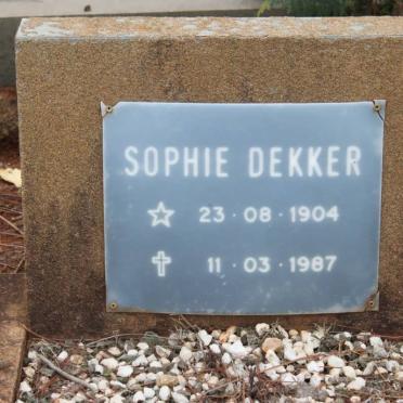 DEKKER Sophie 1904-1987