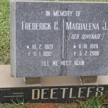 DEETLEFS Frederick C. 1920-1992 &amp; Magdalena J. DUVENAGE 1929-2008