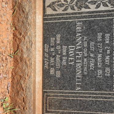 DAVEY Laurence Albert 1879-1953 &amp; Johanna Petronella RABE 1881-1961