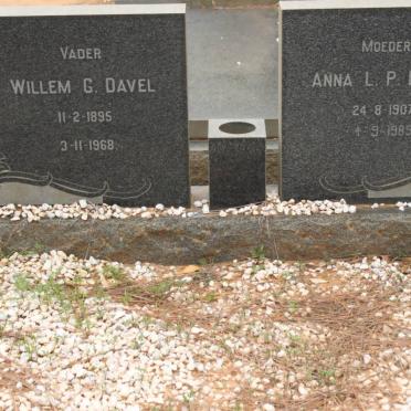 DAVEL Willem G. 1895-1968 &amp; Anna L.P. 1907-1989