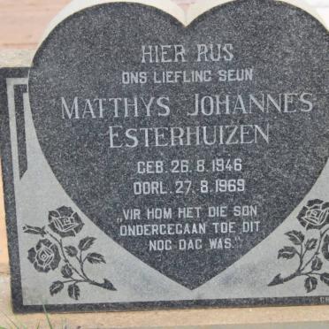 ESTERHUIZEN Matthys Johannes 1946-1969