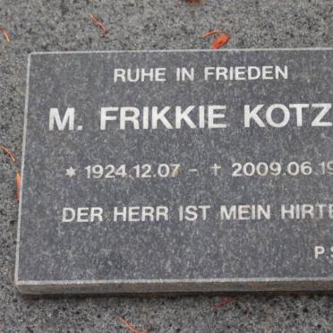 KOTZE M. Frikkie 1924-2009