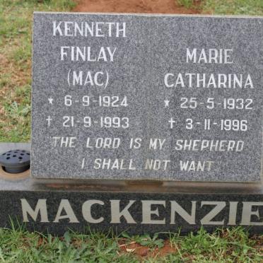MACKENZIE Kenneth Finlay 1924-1993 &amp; Marie Catharina 1932-1996