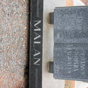 MALAN Henry Thomas 1921-2001 &amp; Susanna Sophia Magdalena 1927-1986
