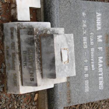 MARTENS D.J. -1925 &amp; Anna M.F. VAN ROOYEN 1869-1958