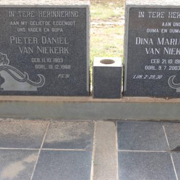 NIEKERK Pieter Daniel, van 1903-1968 &amp; Dina Maria KOSTER 1911-2003