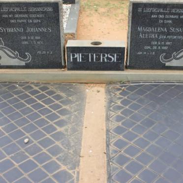 PIETERSE Sybrand Johannes 1881-1971 &amp; Magdalena Susanna Aletha POTGIETER 1887-1982