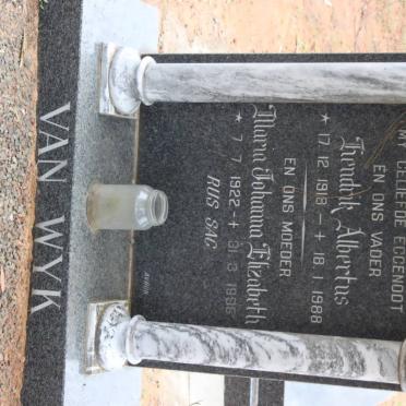 WYK Hendrik Albertus, van 1918-1988 &amp; Maria Johanna Elizabeth 1922-1996