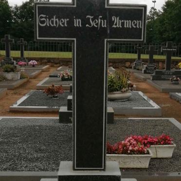 KUSEL Werner August 1934-2007 &amp; Magda Helene Bertha nee BRUNKHORST 1930-2017