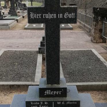 MEYER W.C. Martin 1914-1973 &amp; Linda J.H. LAATZ 1926-2012