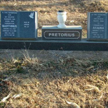 PRETORIUS Marthinus 1921-2006 &amp; Arauna