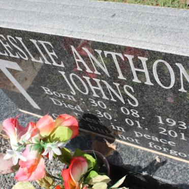 JOHNS Leslie Anthony 1930-2013