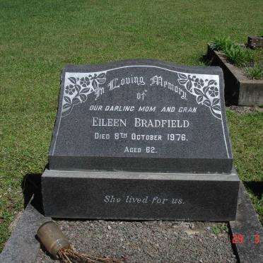 BRADFIELD Eileen -1976