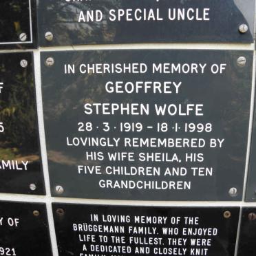 WOLFE Geoffrey Stephen 1919-1998