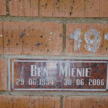 MIENIE Ben 1934-2006