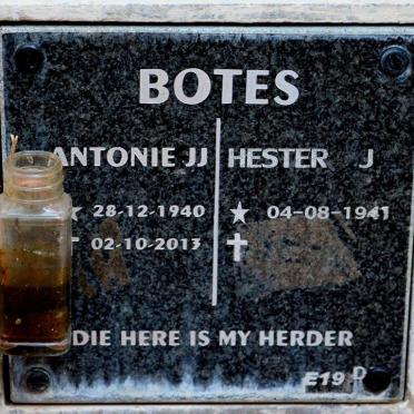 BOTES Antonie J.J. 1940-2013 &amp; Hester J. 1941-