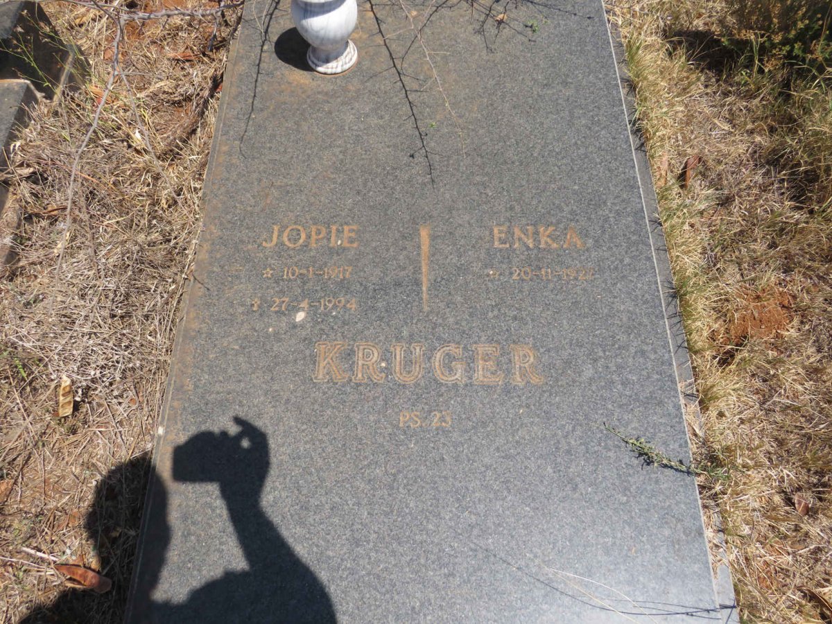 KRUGER Jopie 1917-1994 & Enka 1927- 