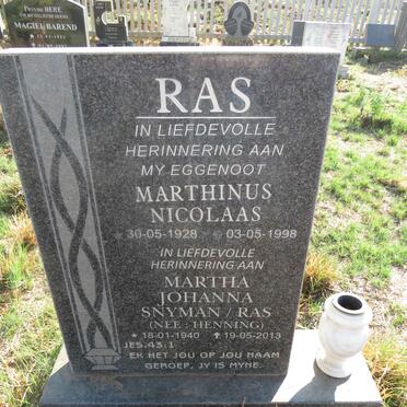 RAS Marthinus Nicolaas 1928-1998 & Martha Johanna SNYMAN nee HENNING 1940-2013
