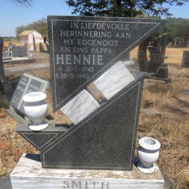 SMITH Hennie 1945-1993