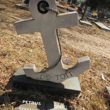 TOIT Petrus Stefanus, du 1913-1989 & Glodina Gezina Maria VAN LILL 1912-1997 _1