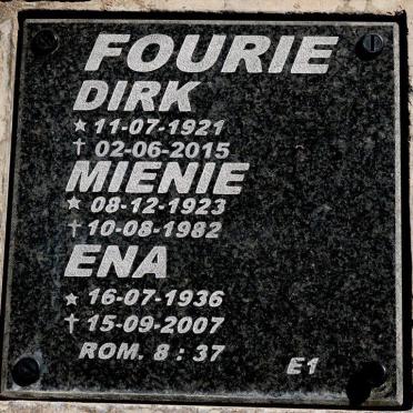 FOURIE Dirk 1921-2015 :: FOURIE Mienie 1923-1982 :: FOURIE Ena 1936-2007