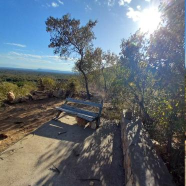 Limpopo, BELA BELA district, Mabalingwe Nature Reserve, Memorial plaque at Verlowings lookout