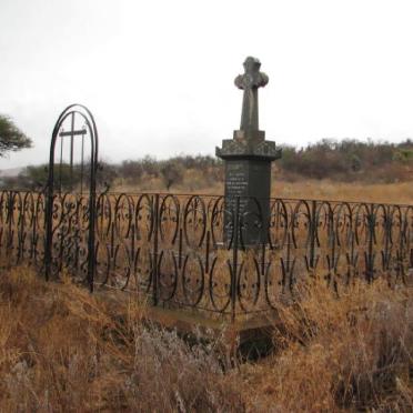 1. Overview and entrance to the cemetery
