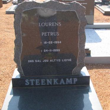 STEENKAMP Lourens Petrus 1954-1995