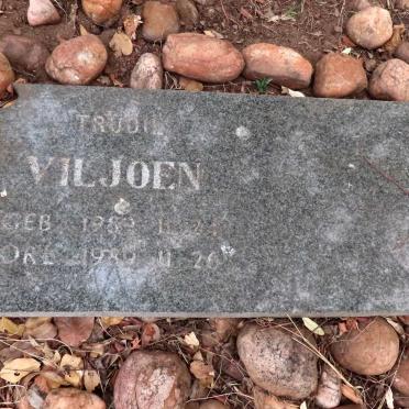 VILJOEN Trudie 1989-1989