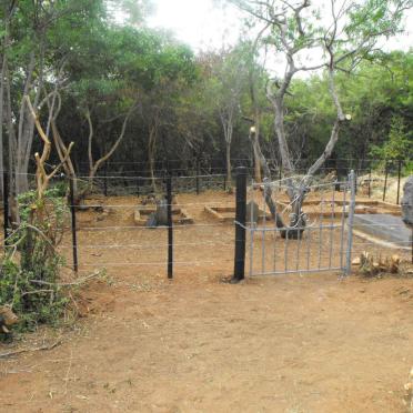 1. Entrance to the cemetery on Gemsbokspruit