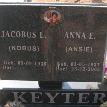 KEYTER Jacobus L. 1935- &amp; Anna E. 1937-2005