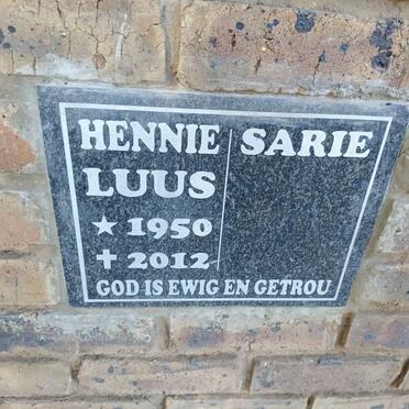 LUUS Hennie 1950-2012 & Sarie