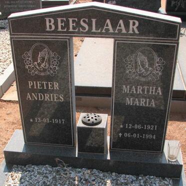 BEESLAAR Pieter Andries 1917- &amp; Martha Maria 1921-1994