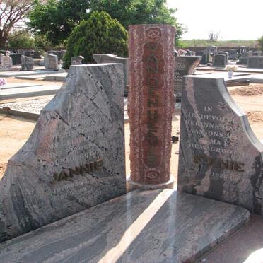 HEEVER Jannie, van den 1920-2002 &amp; Kynie 1926-